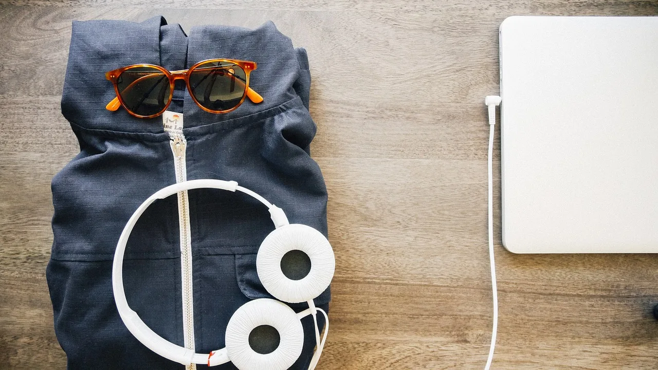 headphones, earphones, laptop, notebook, casual, shirt, lifestyle, music, listen, entertainment, fashion, brown computer, brown music, brown laptop, brown fashion, brown headphones, earphones, earphones, earphones, earphones, earphones. Music coverage forms compared: review, feature, interview and live report
